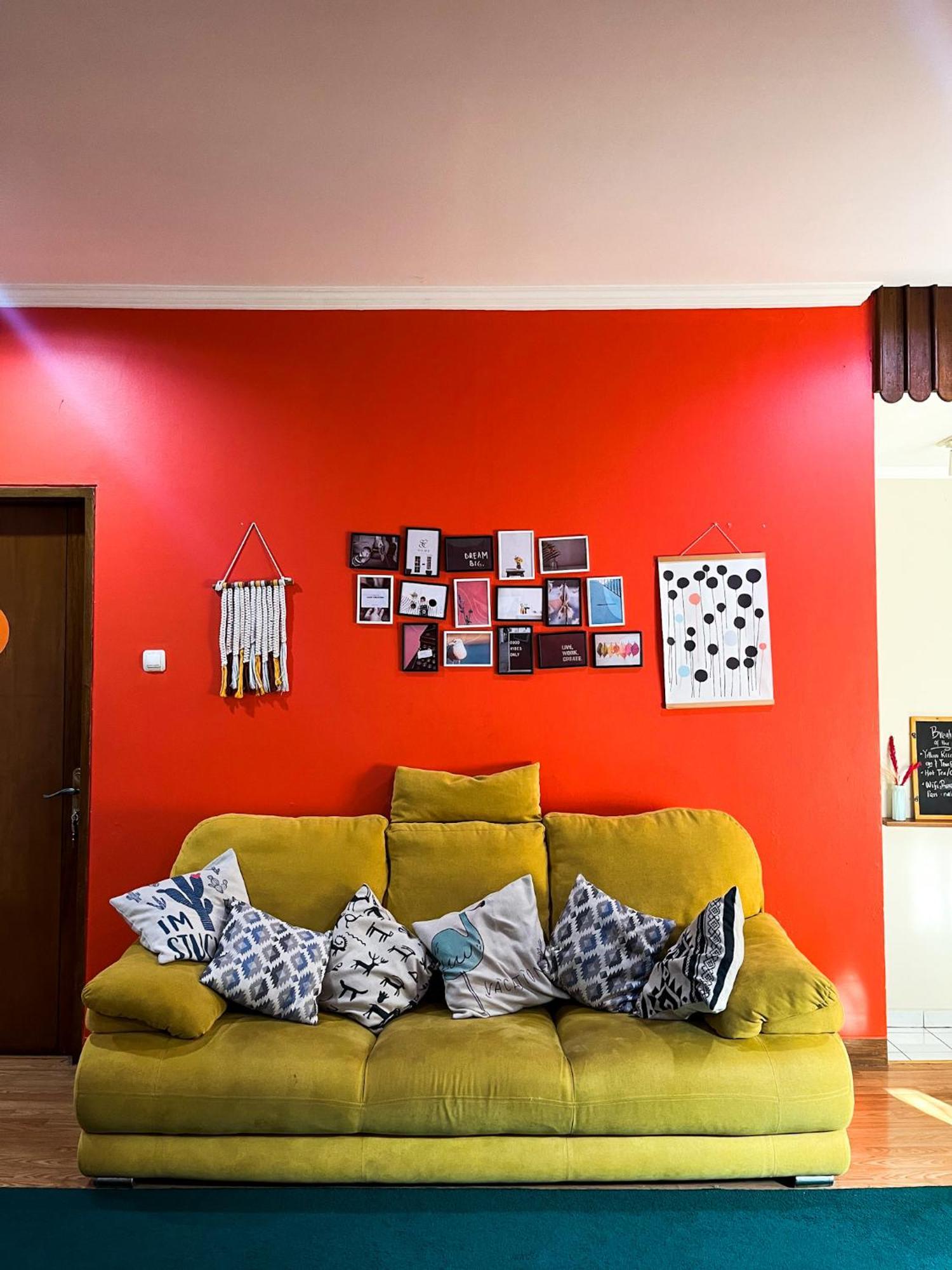 Roemah Renjana Bandung Bed & Breakfast Exterior photo