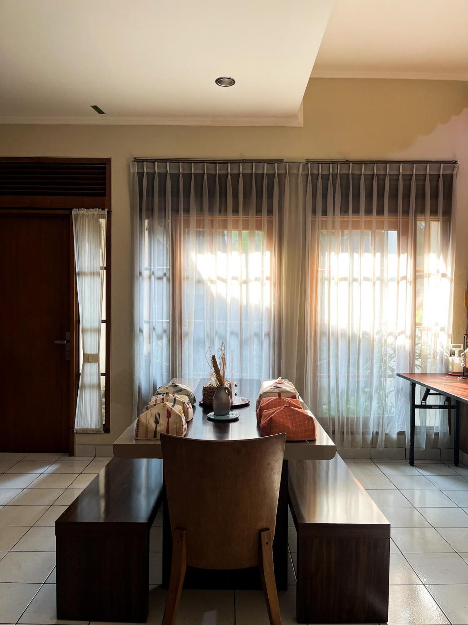 Roemah Renjana Bandung Bed & Breakfast Exterior photo